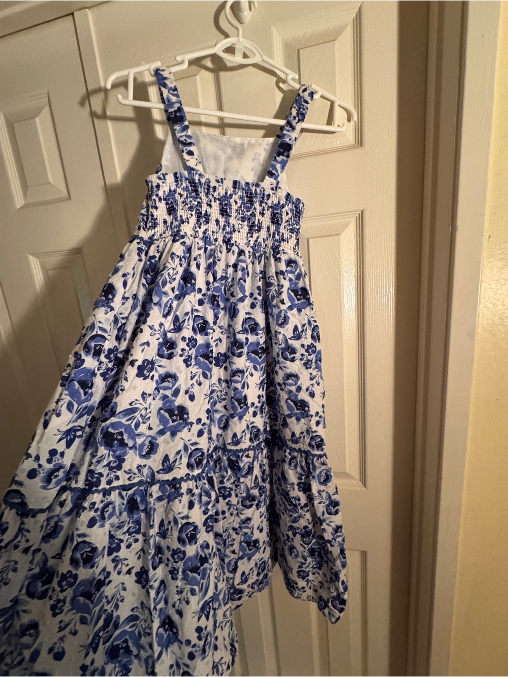 Isaac Mizrahi Girls Blue and White Floral Sundress - Size 10 - Picture 4 of 5